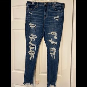 American Eagle High Waisted Ripped Jeans (Plus Size)